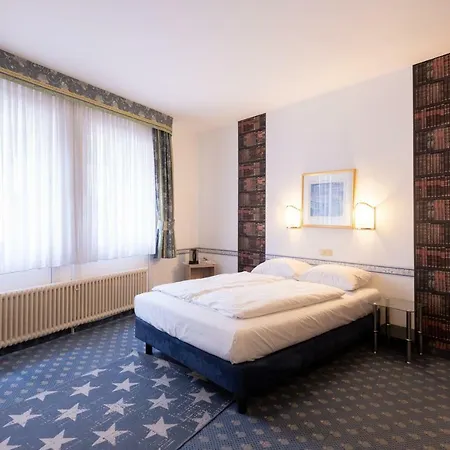 ケーニヒスホーフ ジ アートハウス 3* ケルン