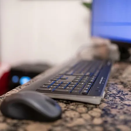 ケーニヒスホーフ ジ アートハウス ホテル