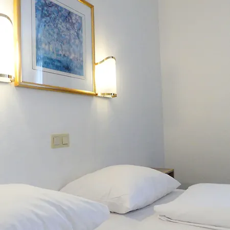 艺术宫廷酒店 3* 科隆