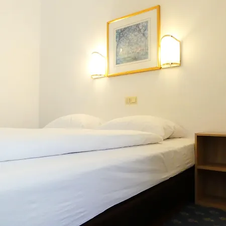 Hotel Koenigshof The Arthouse 3*