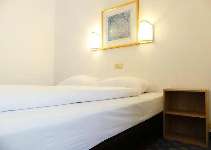 Hotel Koenigshof The Arthouse 3*