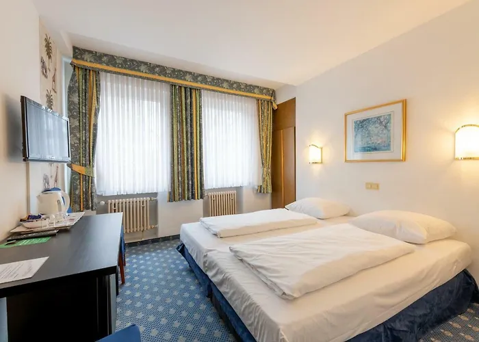 艺术宫廷酒店 3* 科隆